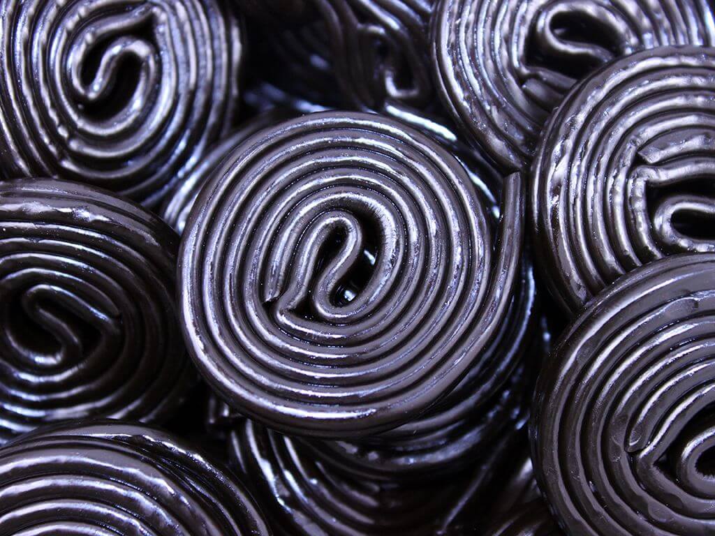 Gerrit Verburg Black Licorice Wheels 4.4lb-online-candy-store-6050